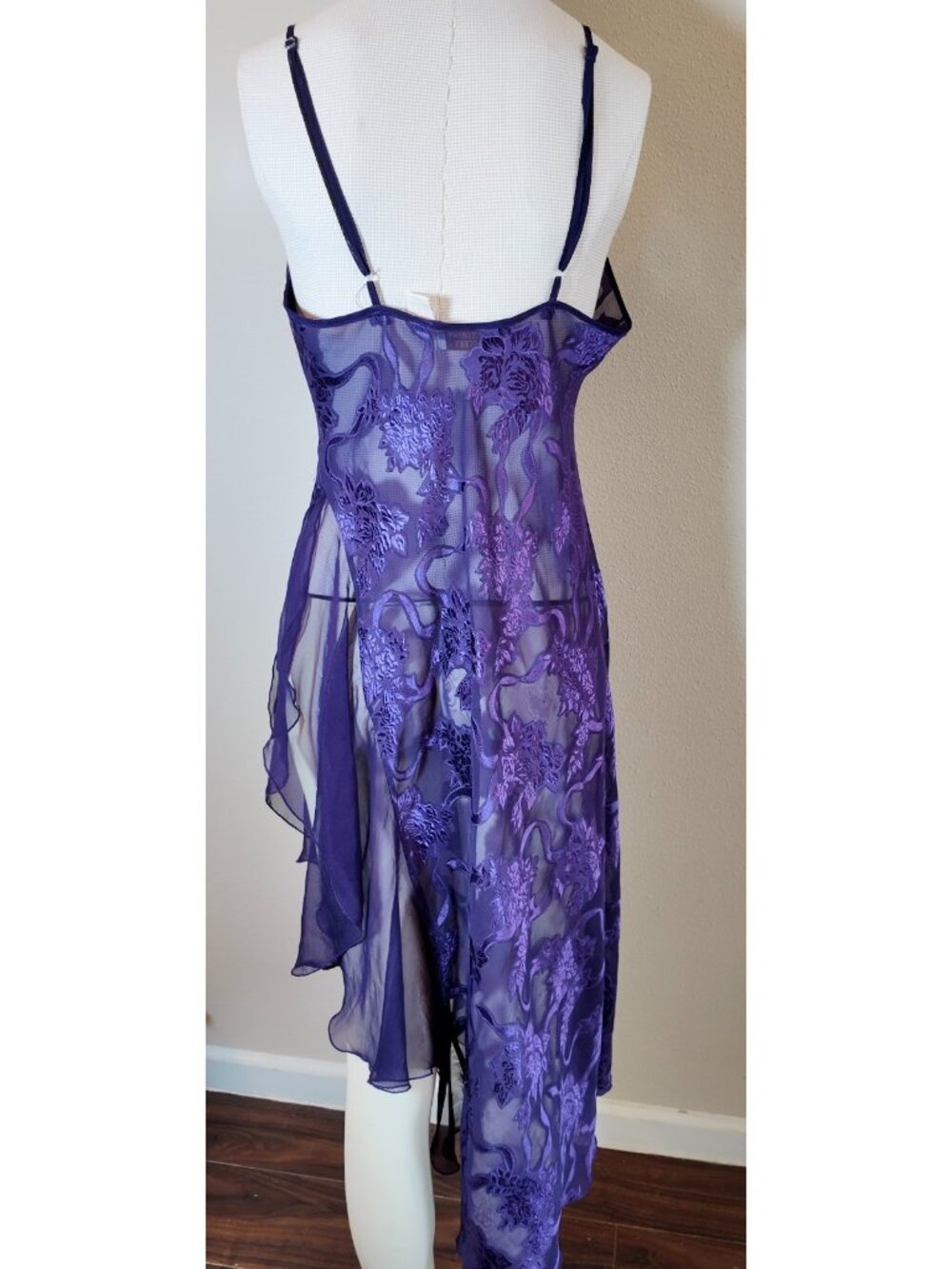 Vintage Victorias Secret Purple nightgown size Small - Picture 5 of 6